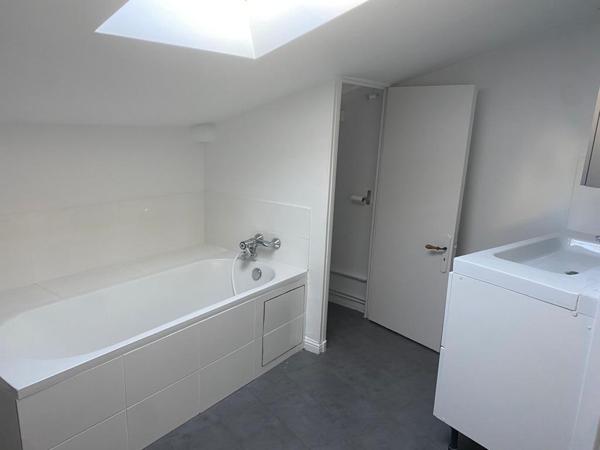 33000 BORDEAUX - Maison de ville T2 bis à louer