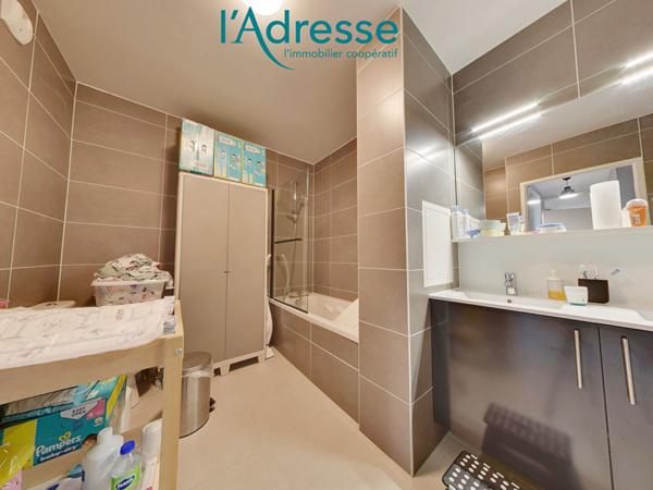 RARE !! Appartement Noisy-le-grand 4 pièce(s) 81 m2