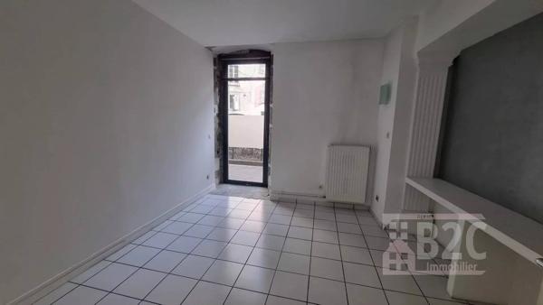 A VENDRE LOCAL PROFESSIONNEL