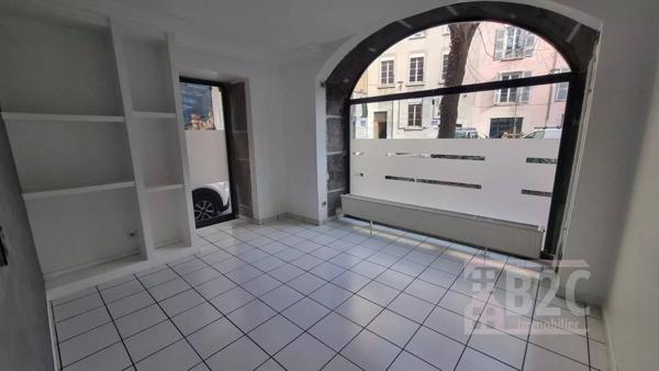 A VENDRE LOCAL PROFESSIONNEL