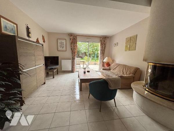 NOUVEAUTE ! Etude Trente-Cinq Notaires - DINARD - La Ville Mauny

Venez découvrir cette charm...