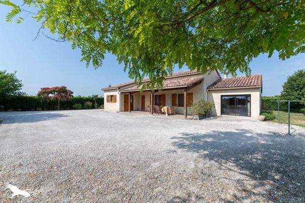 Maison à vendre |  Montaigu-de-Quercy |  6 pièces | 155 m²