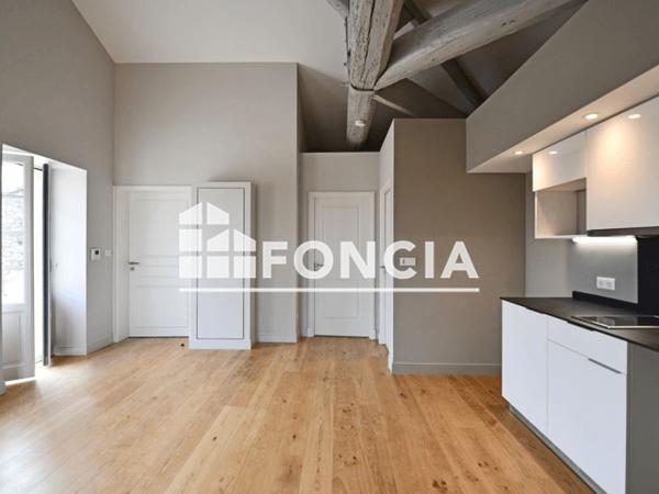 Location Appartement 2 pièces 41.34 m² - 5 RUE DE BERNIS Nîmes 30000