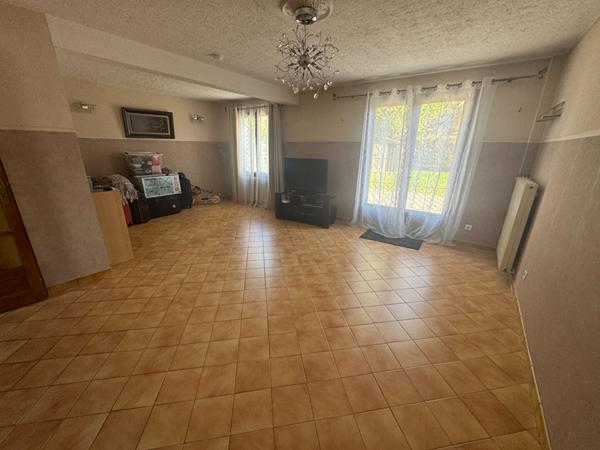 MAISON  ACCOLEE 5 PIECES GARAGE  TERRAIN DE 353 M² HERICOURT