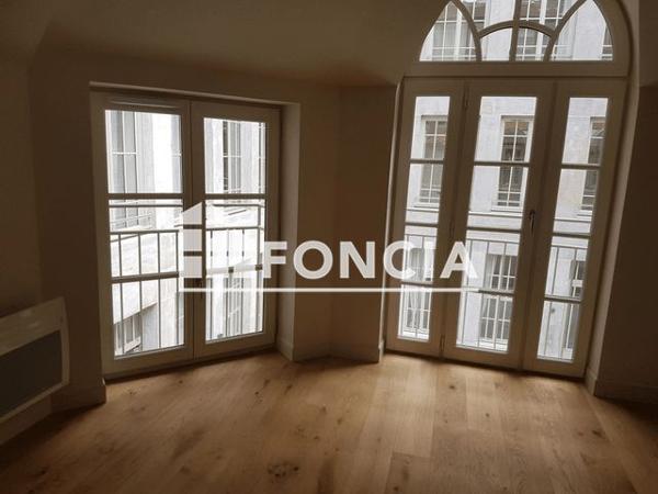 Location Appartement 3 pièces 59.2 m² - 13 RUE DE LA REPUBLIQUE Saint-etienne 42000