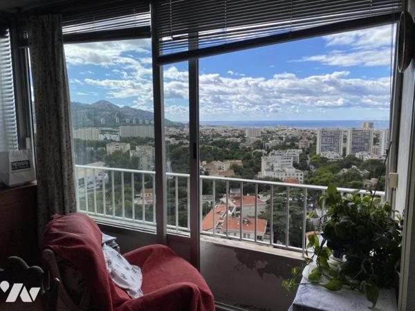 Appartement T3/4, en étage élevé, triple exposition, vue panoramique mer