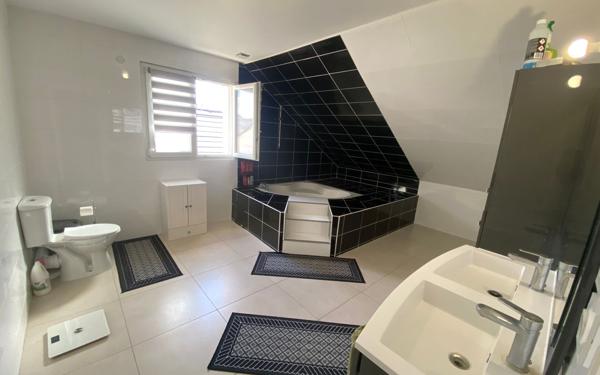 Maison à vendre    5 pièces •  Évreux