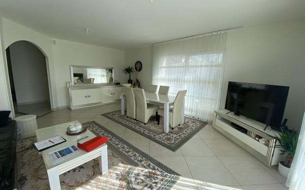 Maison à vendre    5 pièces •  Évreux