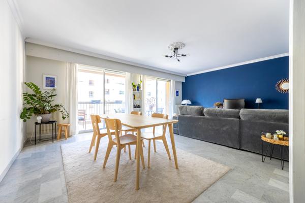 Appartement T4 avec terrasse - VAUBAN-PERIER 13008