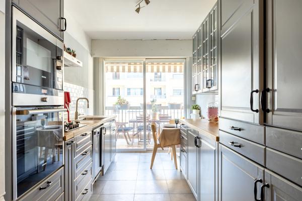 Appartement T4 avec terrasse - VAUBAN-PERIER 13008