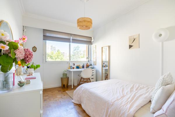 Appartement T4 avec terrasse - VAUBAN-PERIER 13008