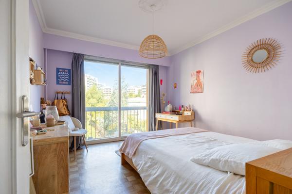 Appartement T4 avec terrasse - VAUBAN-PERIER 13008