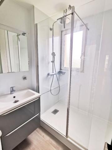 Appartement
         4 pièces
        - 64 m² Exclusivité 180 800 € *