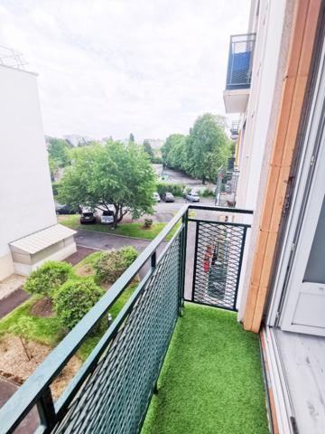 Appartement
         4 pièces
        - 64 m² Exclusivité 180 800 € *
