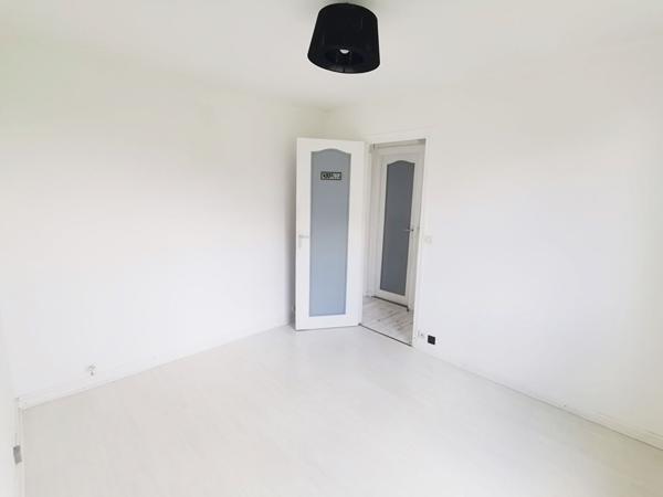 Appartement
         4 pièces
        - 64 m² Exclusivité 180 800 € *