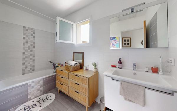 Maison à vendre    4 pièces •  Cabriès