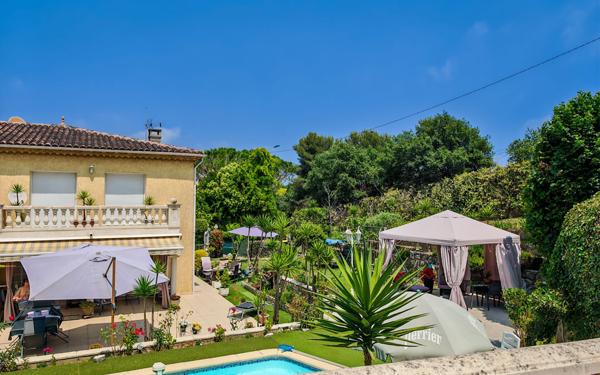 Maison à vendre    6 pièces • 131 m2 Villeneuve-Loubet