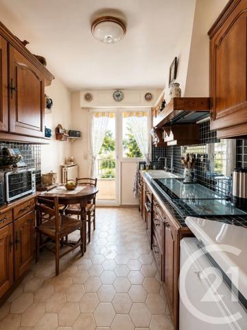 Appartement F5 à vendre  5 pièces - 96 m 2   ST MAUR DES FOSSES  - 94