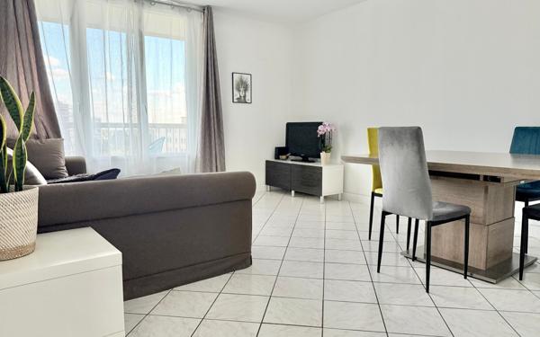 Appartement à vendre    3 pièces • 64 m2 Chilly-Mazarin