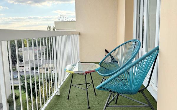 Appartement à vendre    3 pièces • 64 m2 Chilly-Mazarin