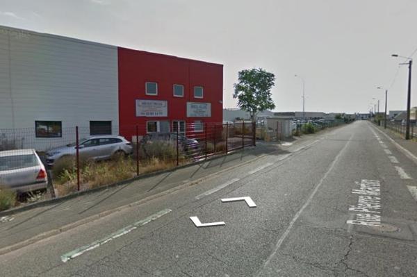 Location - LOCAL D'ACTIVITE 1100 m 2