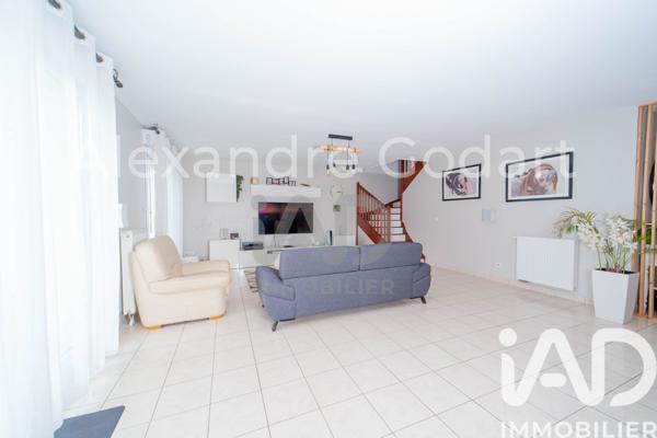 Maison à vendre 8 pièces 211 m² Moissy-Cramayel