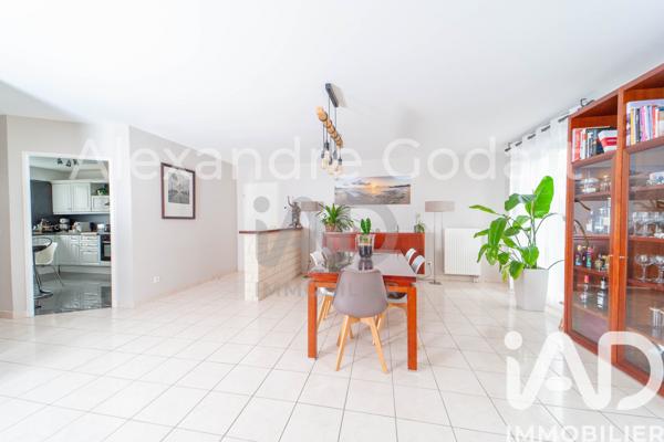 Maison à vendre 8 pièces 211 m² Moissy-Cramayel