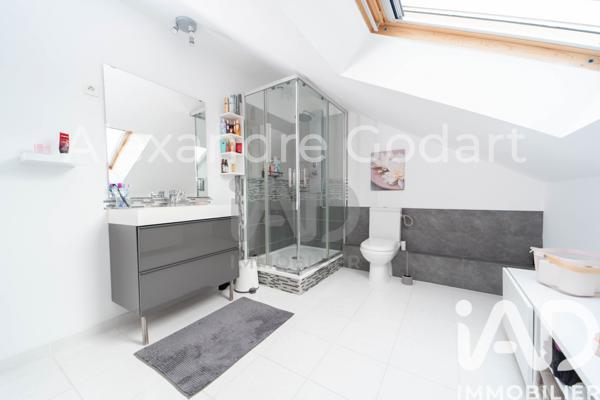 Maison à vendre 8 pièces 211 m² Moissy-Cramayel