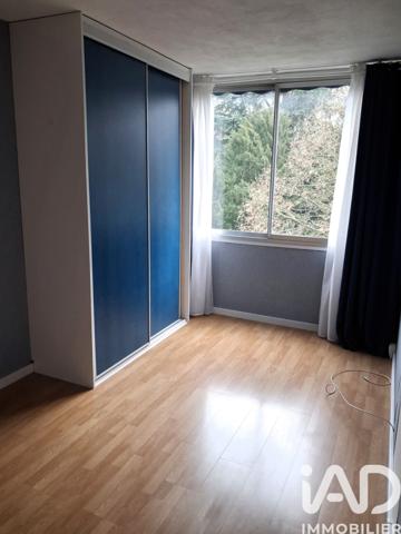 Appartement à vendre 4 pièces 77 m² Boussy-Saint-Antoine