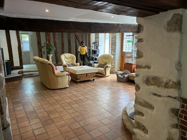 Immobilier Savigny-sur-Clairis (89150) – Maison 176.93m2 – 247 800 €