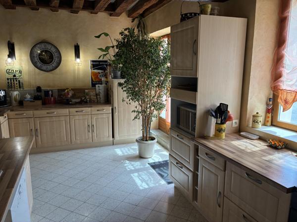 Immobilier Savigny-sur-Clairis (89150) – Maison 176.93m2 – 247 800 €