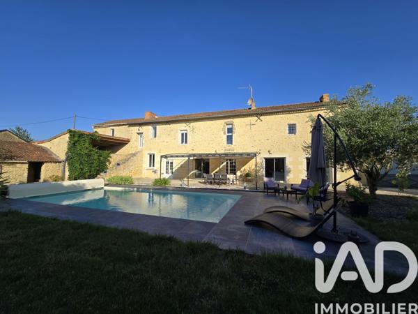 Maison à vendre 9 pièces 208 m² Saint-Varent