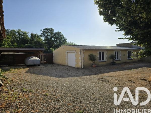 Maison à vendre 9 pièces 208 m² Saint-Varent