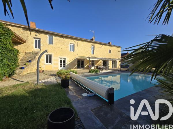 Maison à vendre 9 pièces 208 m² Saint-Varent