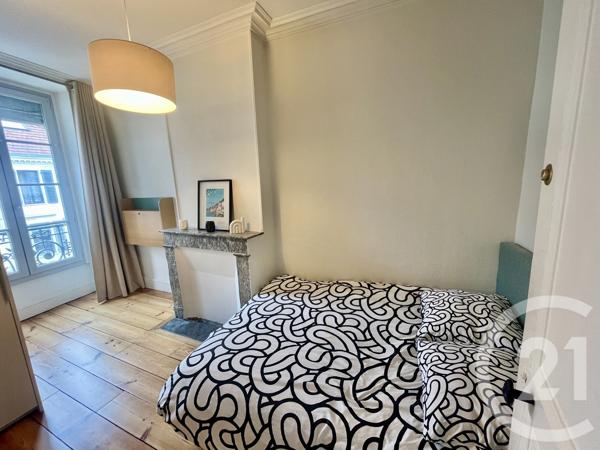 Appartement à vendre  4 pièces - 68,25 m 2   PAU  - 64