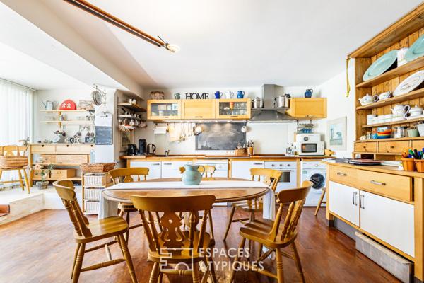 Bâtisse d’époque et de caractère en coeur de village