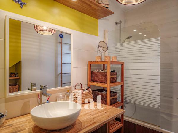 MAISON FAMILIALE à VERTOU 3/4 CH - DPE D -147 m2 - grand jardin arboré - PROCHE SUPER U