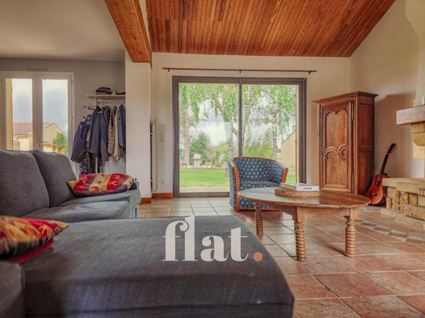 MAISON FAMILIALE à VERTOU 3/4 CH - DPE D -147 m2 - grand jardin arboré - PROCHE SUPER U