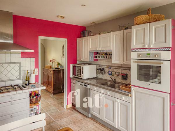 MAISON FAMILIALE à VERTOU 3/4 CH - DPE D -147 m2 - grand jardin arboré - PROCHE SUPER U