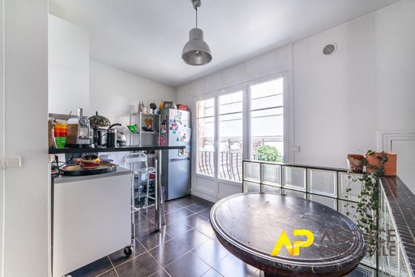 Appartement La Garenne Colombes 2 pièces €275 000 ** - Ref : 13279