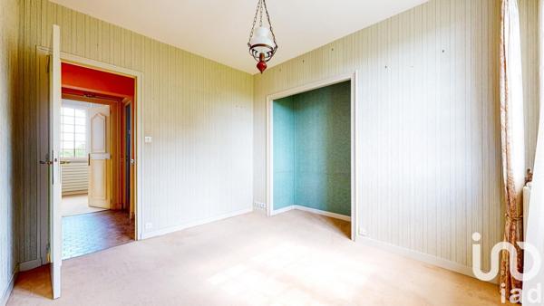 Maison traditionnelle 10 pièces de 130 m² à Mauges-sur-Loire (49410)