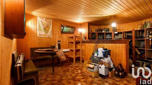 Maison traditionnelle 10 pièces de 130 m² à Mauges-sur-Loire (49410)