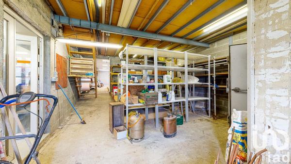 Maison traditionnelle 10 pièces de 130 m² à Mauges-sur-Loire (49410)