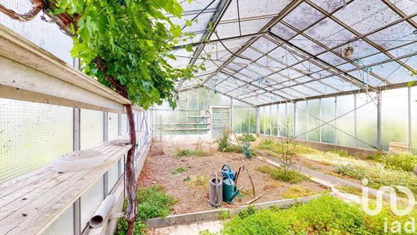 Maison traditionnelle 10 pièces de 130 m² à Mauges-sur-Loire (49410)