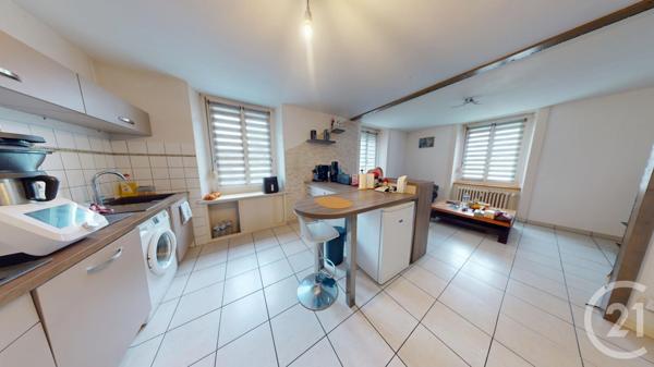 Appartement F4 à vendre  5 pièces - 77 m2 VILLERS LE LAC - 25