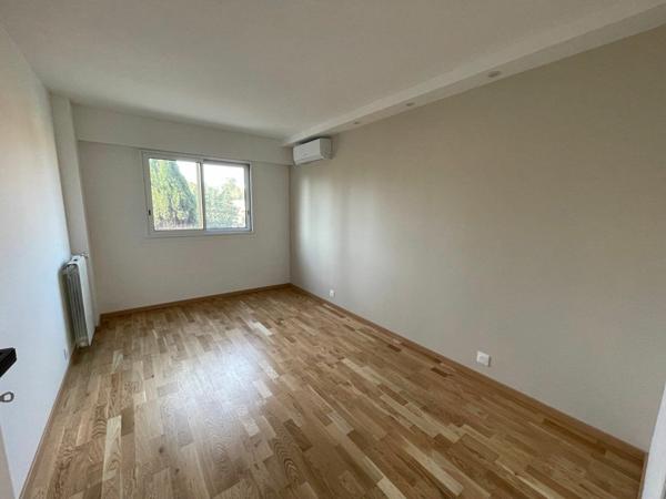 Appartement à vendre  4 pièces • 120,94 m2 Cagnes-sur-Mer