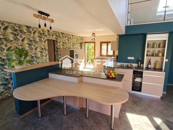 Maison familiale avec piscine et vie de plain-pied