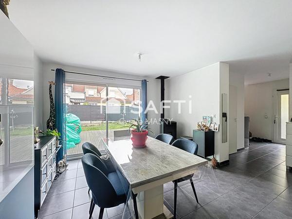 Maison récente, 3 chambres, jardin et stationnements — posez vos valises