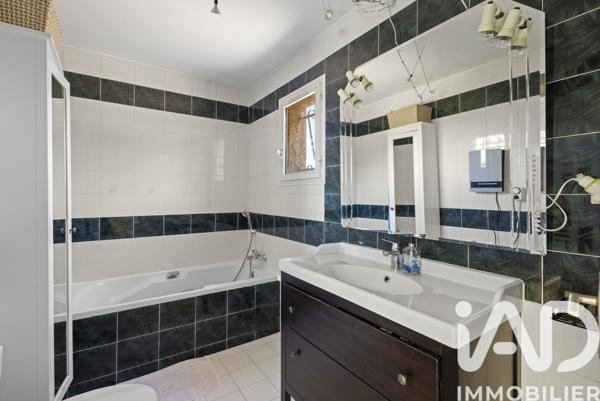 Maison à vendre 5 pièces 160 m² Fuveau