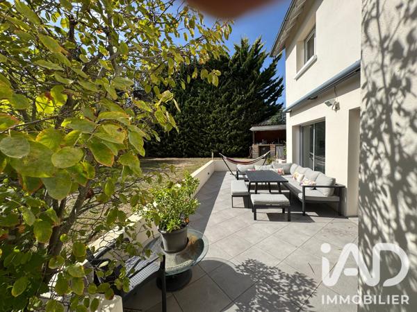 Maison à vendre 9 pièces 230 m² Verneuil-sur-Seine